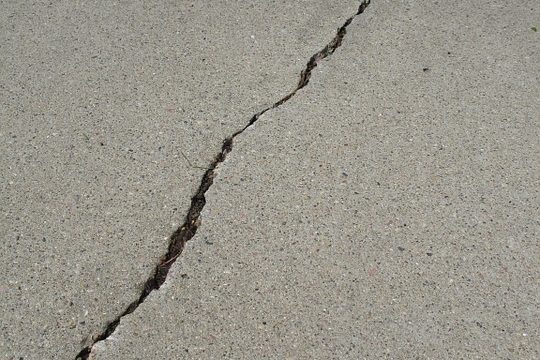 crack crack in foundation